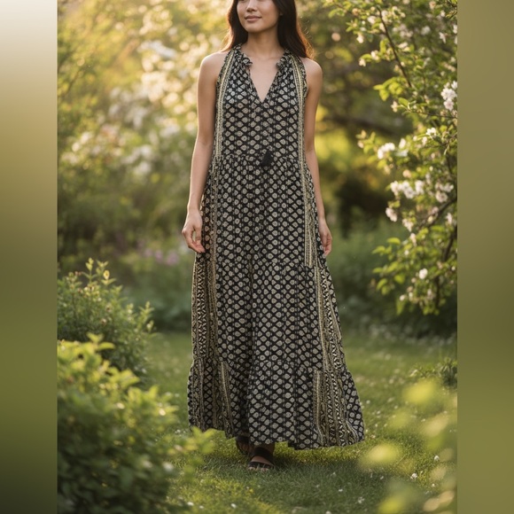 Paani Dresses & Skirts - Chic Black and Cream Maxi Dress.Made in India